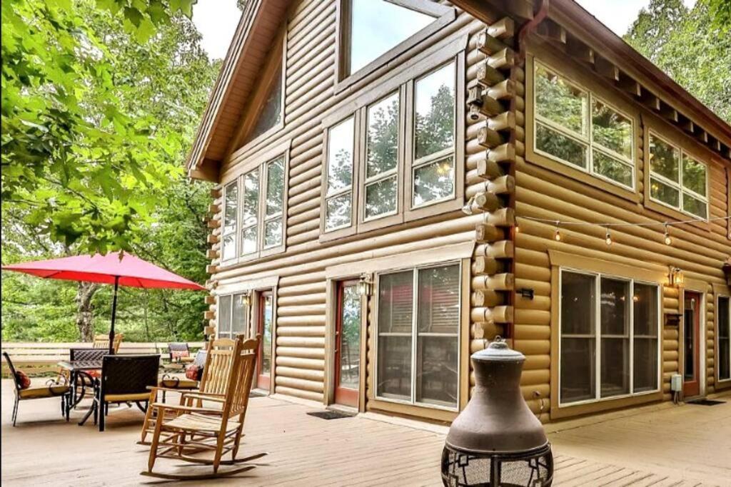 Blue Ridge Bliss- Spacious Cabin, Pets, Hot Tub! ภายนอก รูปภาพ